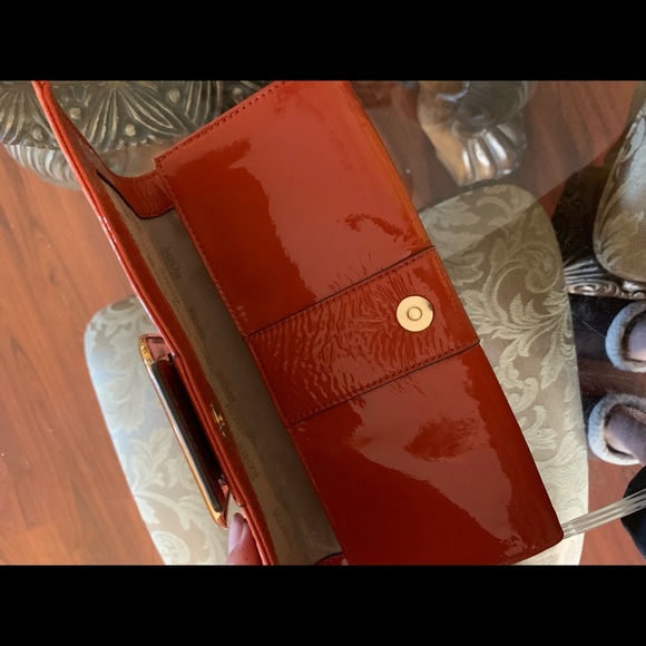 Micheal kors clutch - Picture 3 of 3